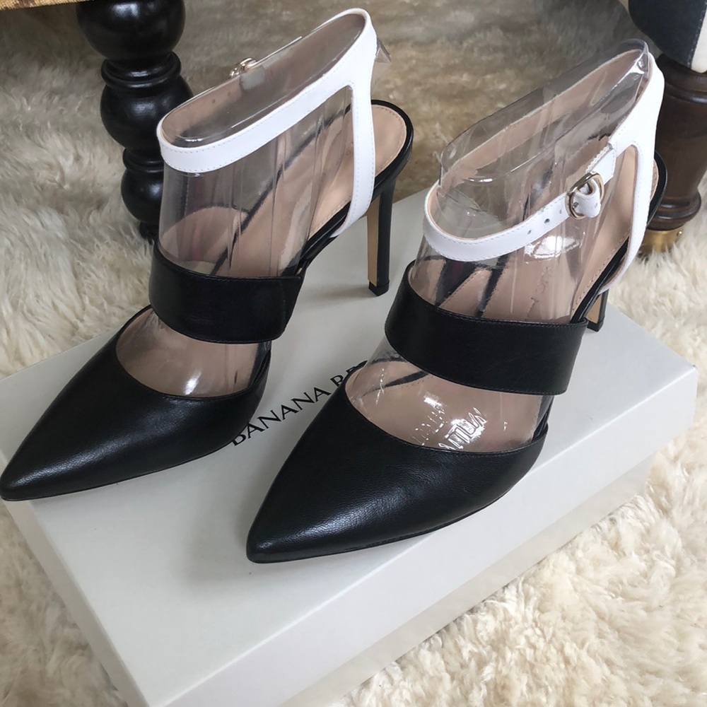 BRAND NEW Banana Republic Caitlin Heel